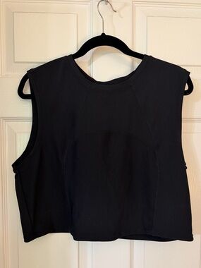 Old Navy Black Ribbed Active Powersoft Go-Dry Cropped Tank